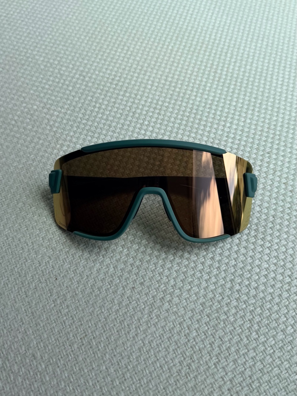 SMITH Wildcat Sunglasses w/ChromaPop Shield Lens-Matte Alpine Green & Rose Gold